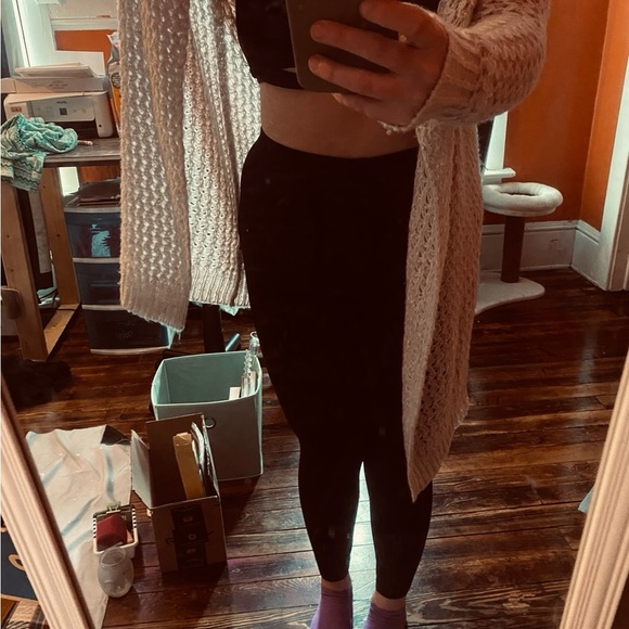 Stylish White Knit Cardigan - Picture 1 of 6